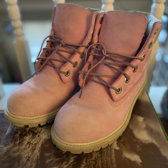 Pink timberland - Picture 1 of 3